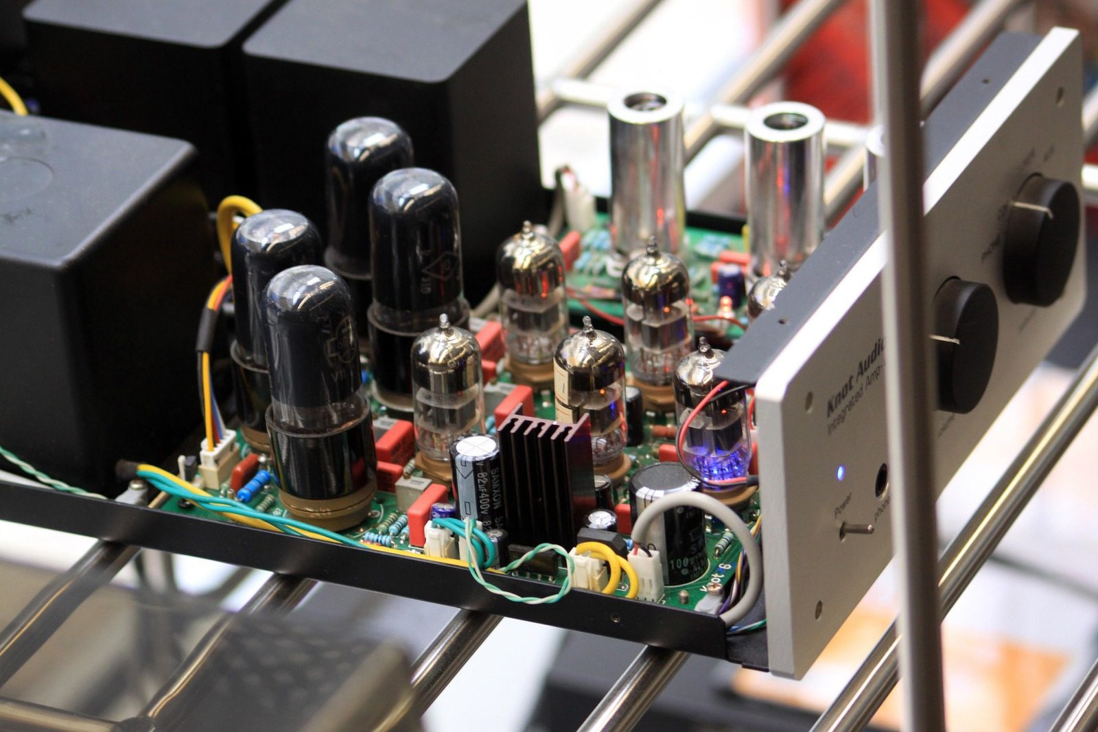 Novo transistor chinês mais rápido e eficiente já desenvolvido